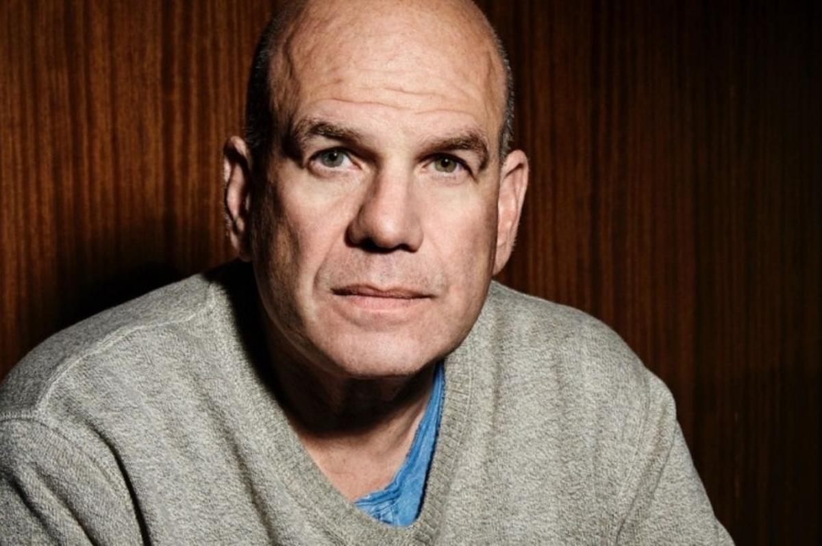 HBO acomiada David Simon, creador de ‘The Wire’, pel seu suport a la vaga de guionistes HBO acomiada David Simon, creador de ‘The Wire’, pel seu suport a la vaga de guionistes