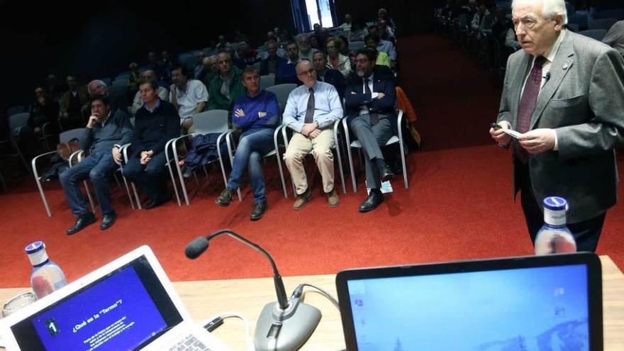 Alberto Galindo Tixaire, ayer, en el Club Prensa Asturiana.