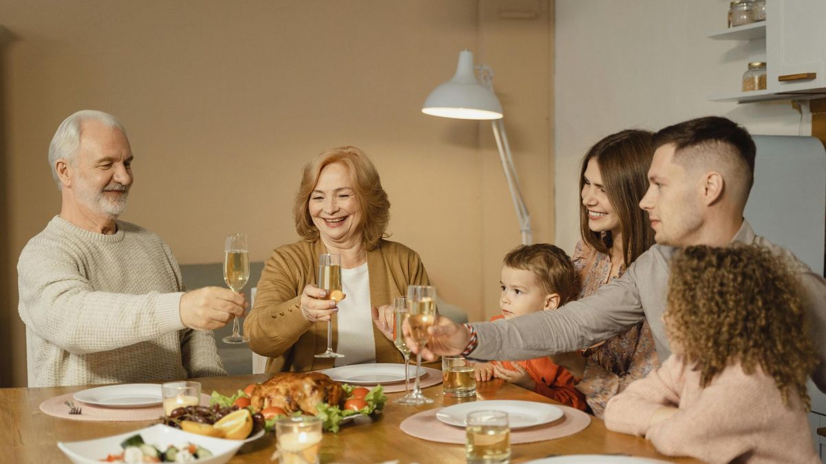 Dónde comer en Madrid para celebrar el Día de los Abuelos: una ruta gastronómica para disfrutar en familia.