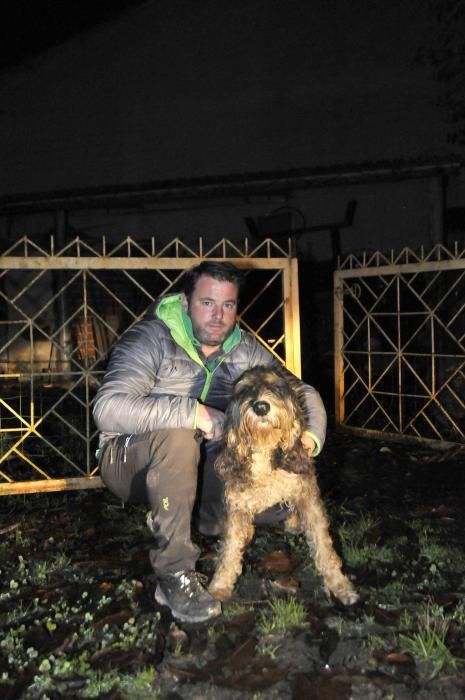 El cazador Fredín Velasco escaló 120 metros para rescatar a su perro "Piro"