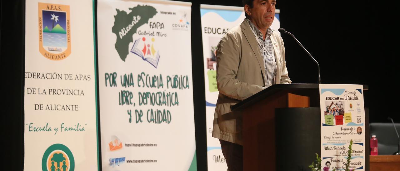 Carlos Mazón durante su intervención en la jornada "Educar en familia".