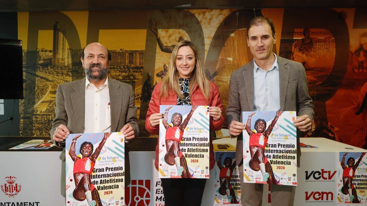 Vicente Añó, Rocío Gil y Luis Cervera, en la presentación