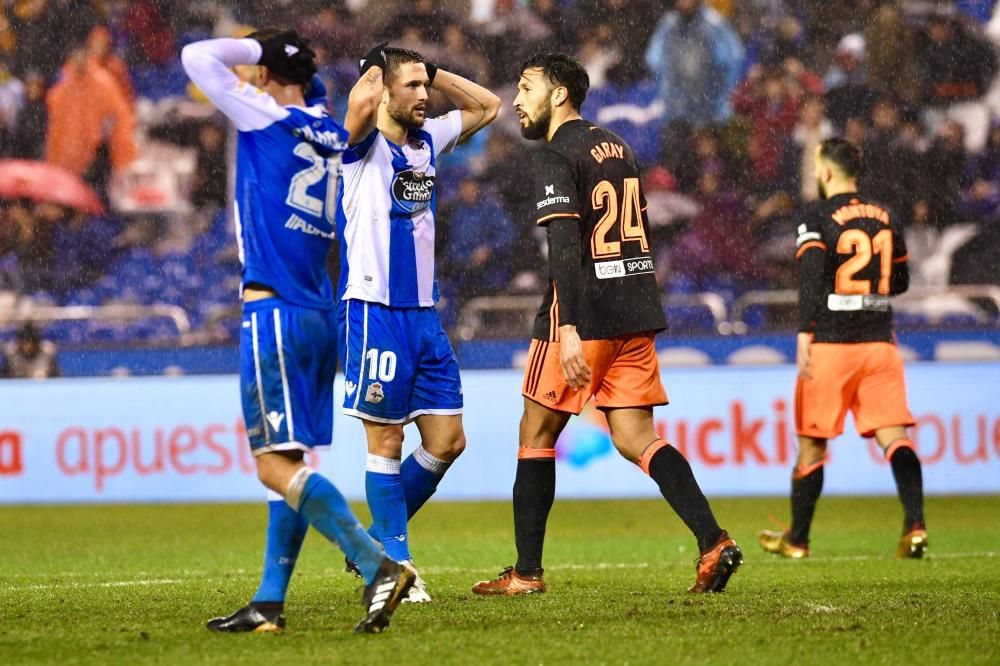 El Dépor cae en Riazor ante el Valencia