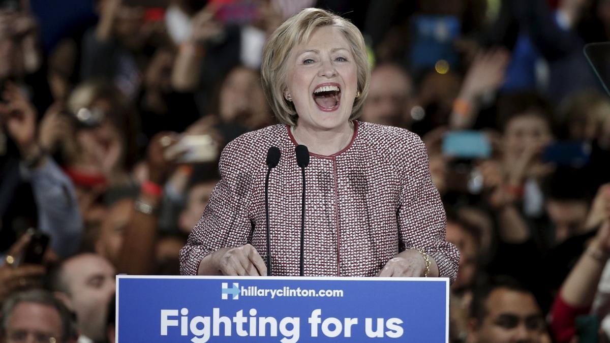 Hillary Clinton celebra su victoria en las primarias de Nueva York.