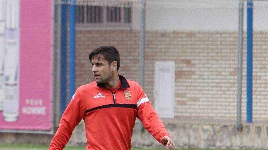 Popovic prueba con Dorca de central y mete a Wilk y Jorge Díaz