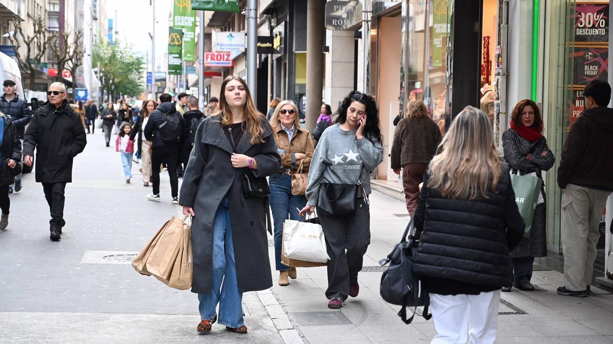Ambiente ayer en la calle Benito Corbal de Pontevedra
