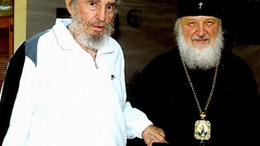 Fidel Castro reapareix molt desmillorat