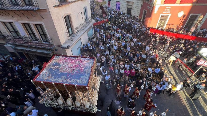Récord absoluto de personas en La Madrugá de Sevilla: hasta 680.000 estuvieron en las calles según la red de sensores del Ayuntamiento