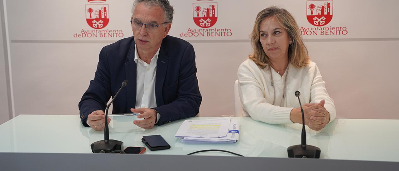 José Luis Quintana y Ana Bahamonde, en rueda de prensa.