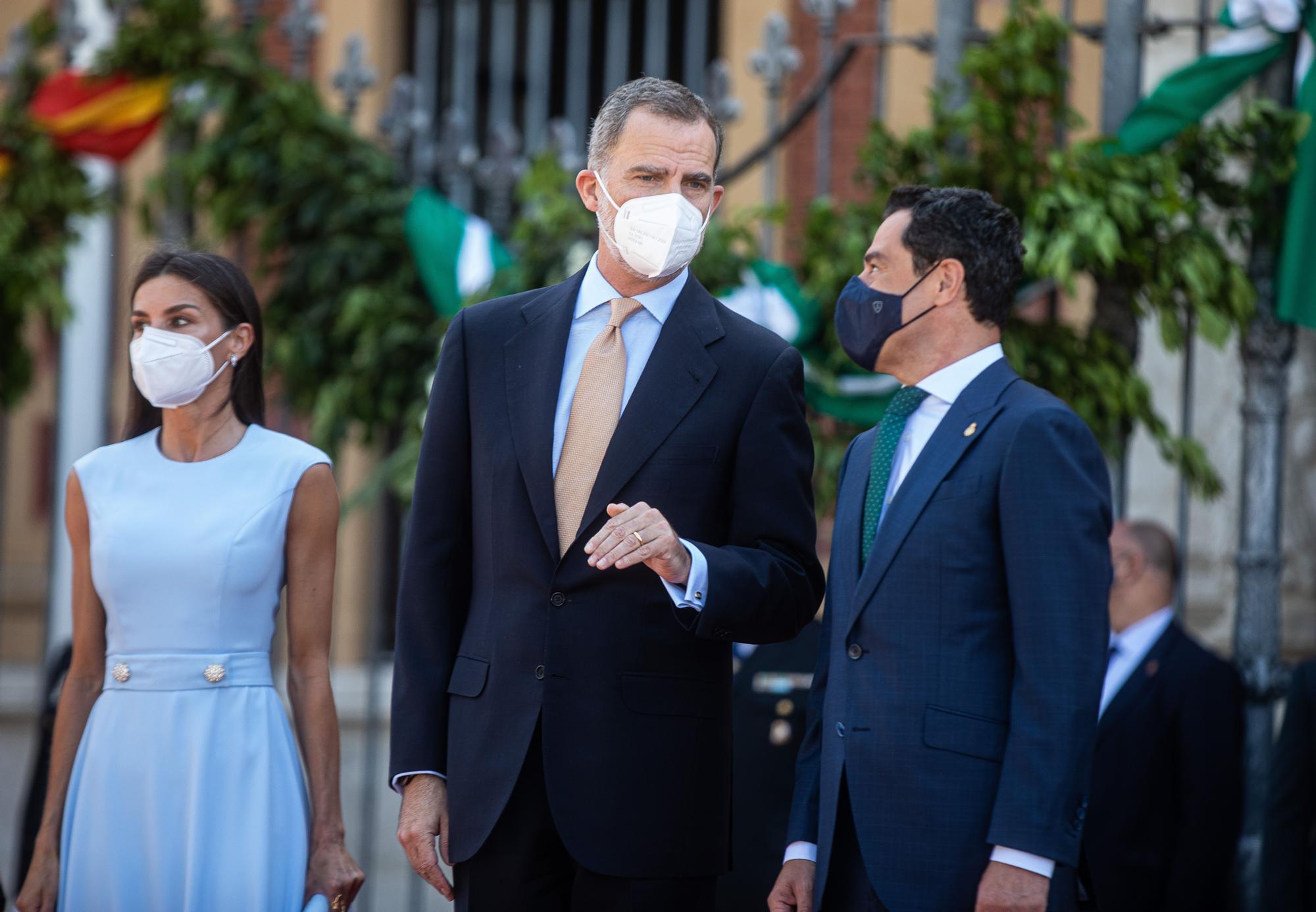 El Rey Felipe VI recibe en Sevilla la Medalla de Honor de Andalucía