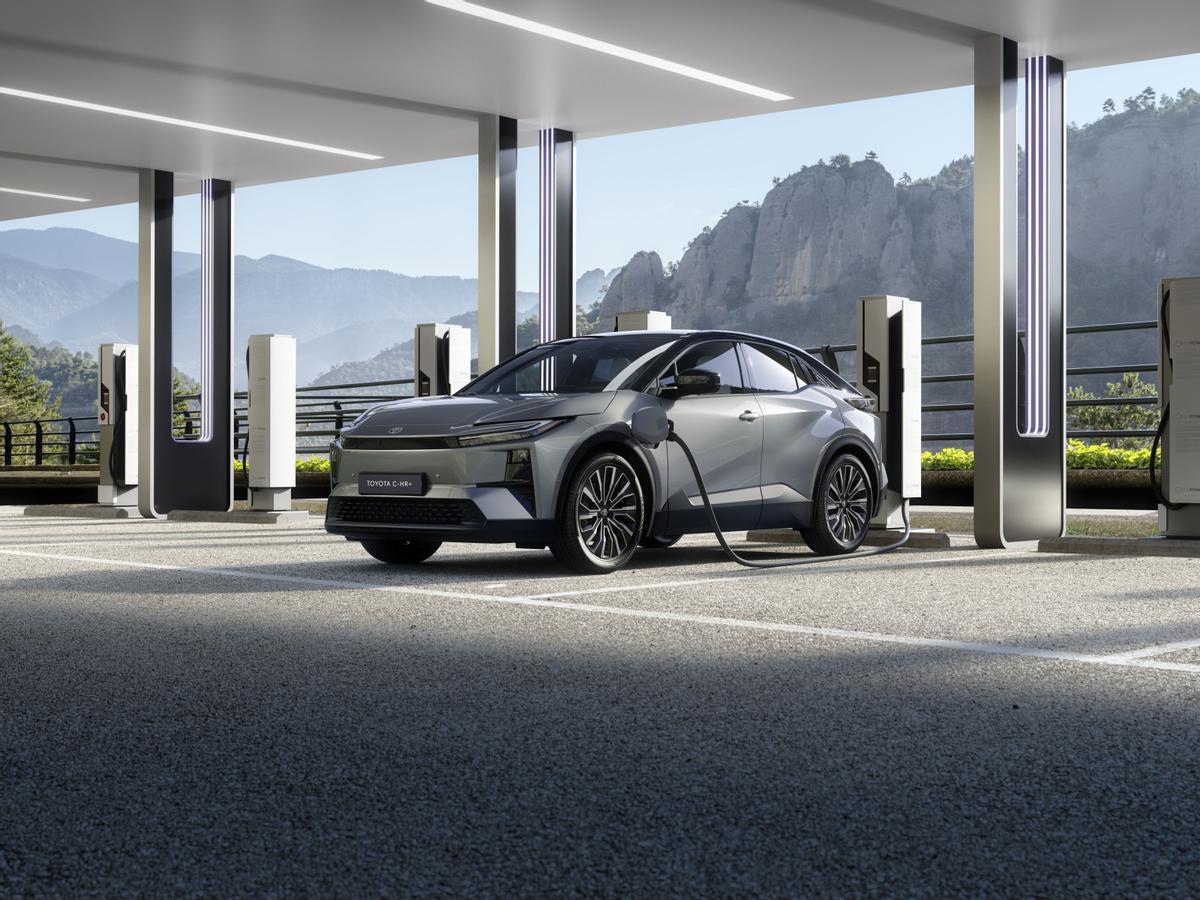 El Toyota C-HR amb el carregador