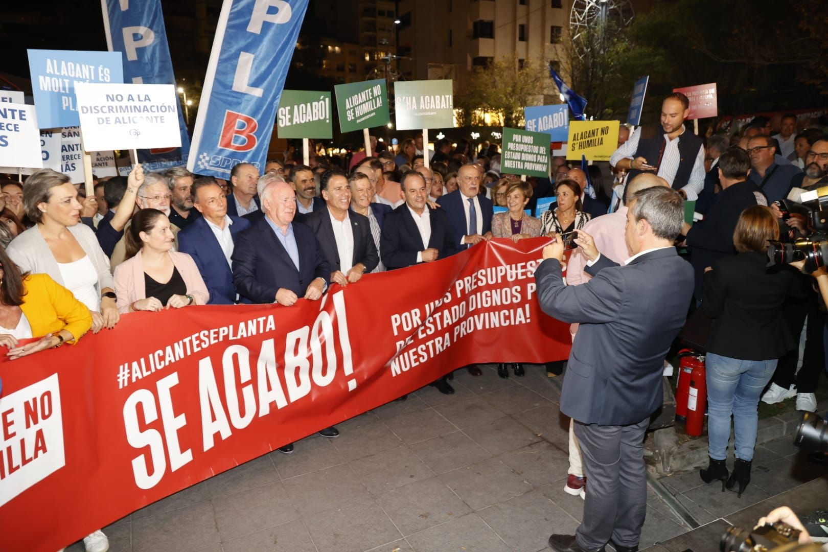 Manifestación en Alicante en protesta por los Presupuestos Generales del Estado