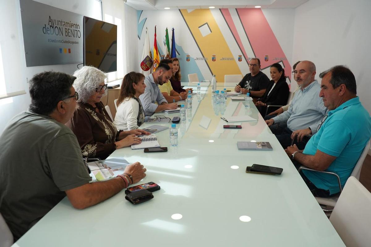 Reunión con las entidades locales menores.