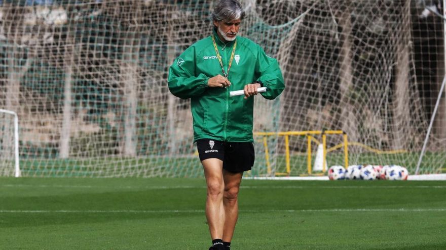 Cuanto más conocimiento, mayores dudas en el banquillo del Córdoba CF