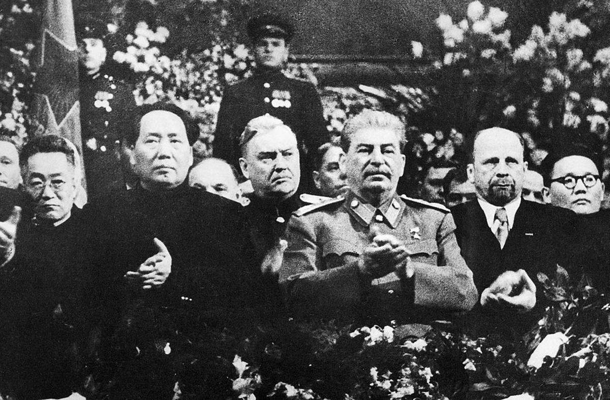 Mao Tse Tung y Stalin.