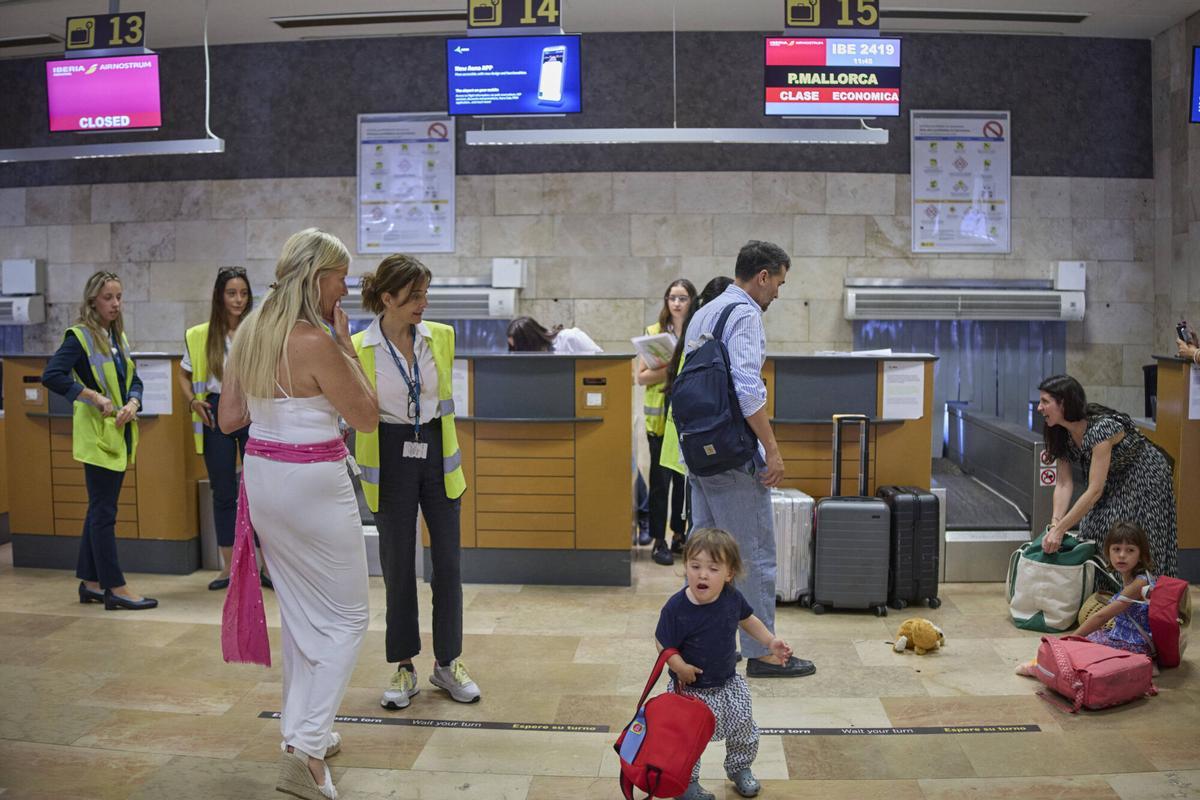 20260702 Inaguració de la ruta entre l'aeroport de Girona i Palma de Mallorca que opera Air Nostrum 20260702 Inaguració de la ruta entre l'aeroport de Girona i Palma de Mallorca que opera Air Nostrum