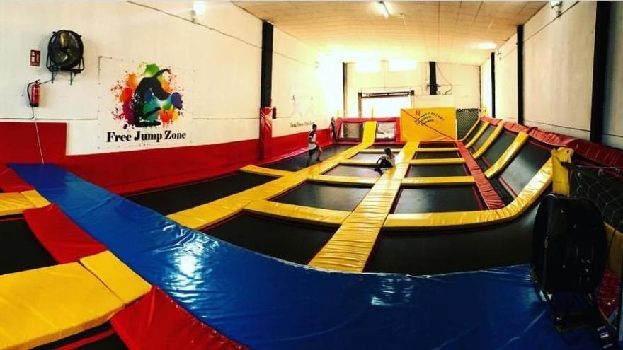 Free Fly Zone, tu parque de trampolines y camas elásticas en Torrevieja -  Información