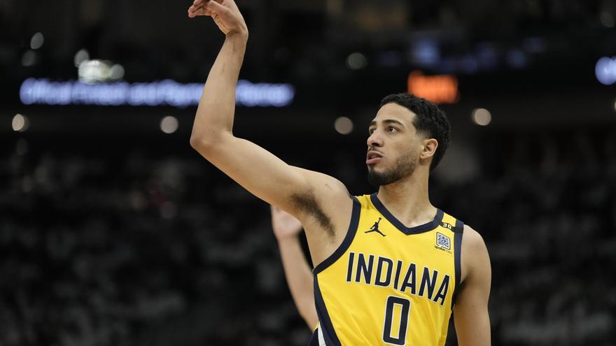 Los Pacers consiguen en Milwaukee la primera victoria a domicilio del &#039;playoff&#039;