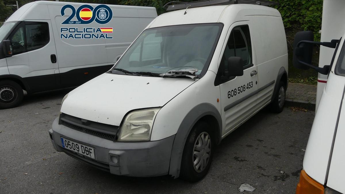 Uno de los vehículos robados.