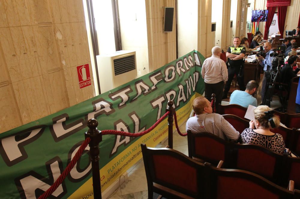 La sesión plenaria de finales de mayo tuvo como tema principal el debate sobre el metro de Málaga.