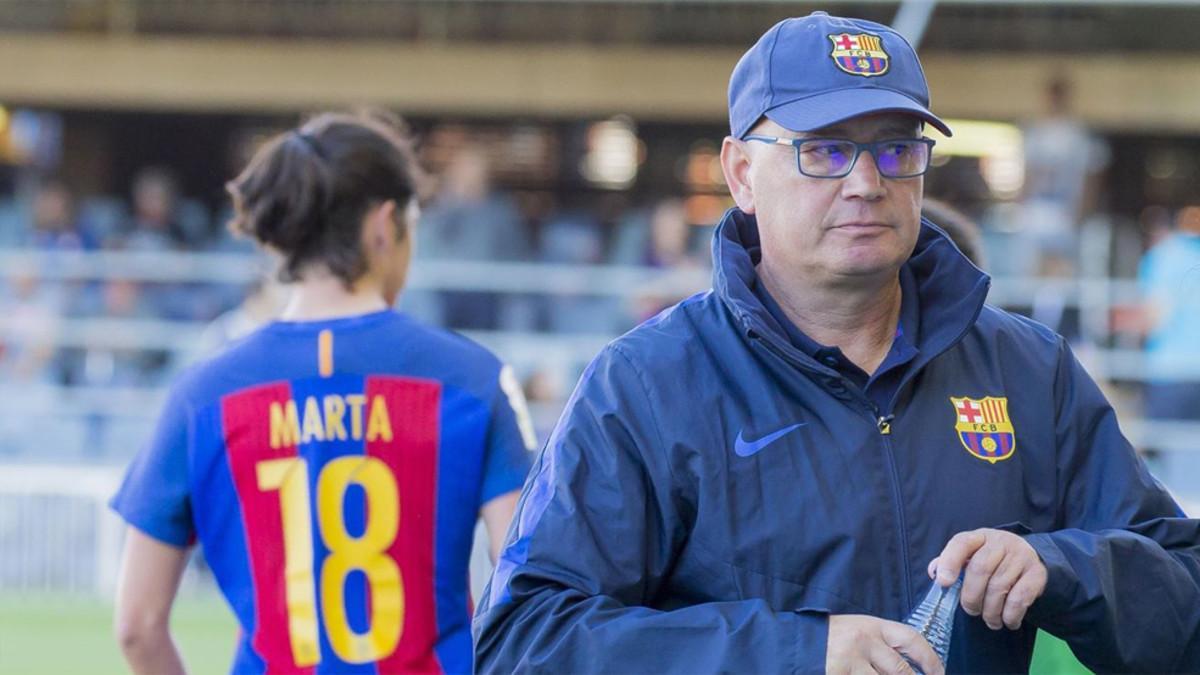 Xavi Llorens deja el Barça Femenino con la conquista de un nuevo título