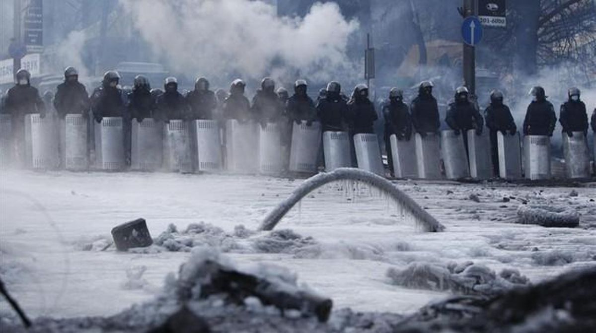 Cordó policial sota un intens fred.