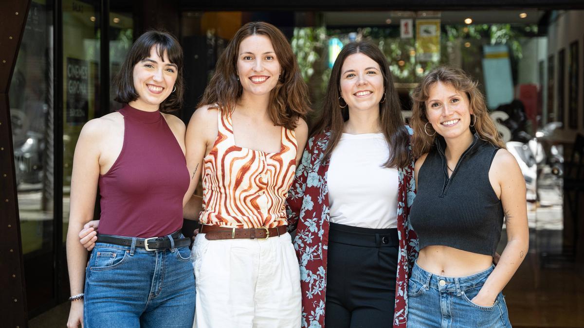 Las directoras Claudia García, Ariadna Fortuny, Mònica Tort y Mònica Cambra.