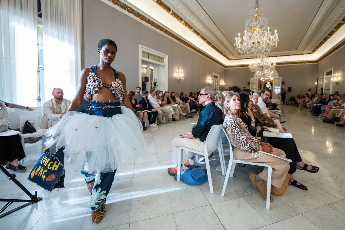 Pasarela de nuevos talentos en el Palau Reial de Pedralbes para el 60º aniversario del IED