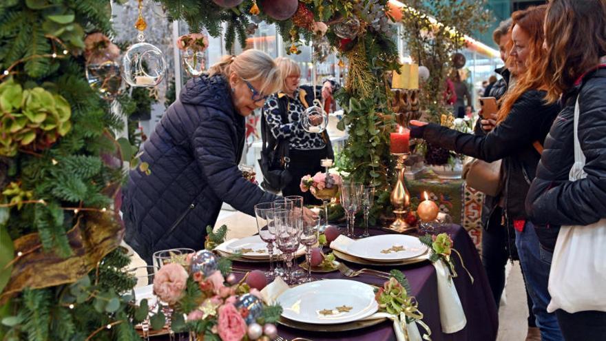 Una parada de Mercabarna-flor amb l&#039;estil luxós urbà