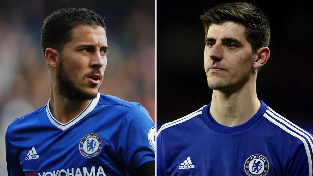 Eden Hazard y Thibaud Courtois, mediapunta y portero belgas del Chelsea