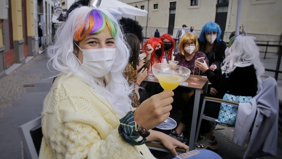 Los chicharreros se ponen la peluca para recordar la Cabalgata prohibida