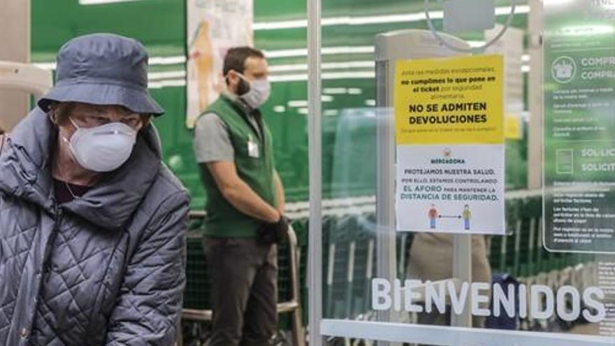 Mercadona cambia su horario desde el lunes y venderá mascarillas higiénicas no reutilizables