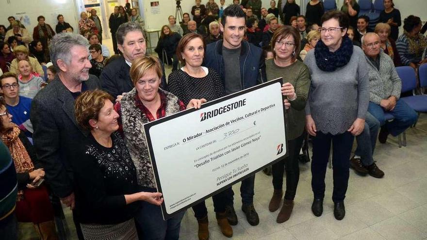 Gómez Noya dona en Monteporreiro lo recaudado en una prueba solidaria