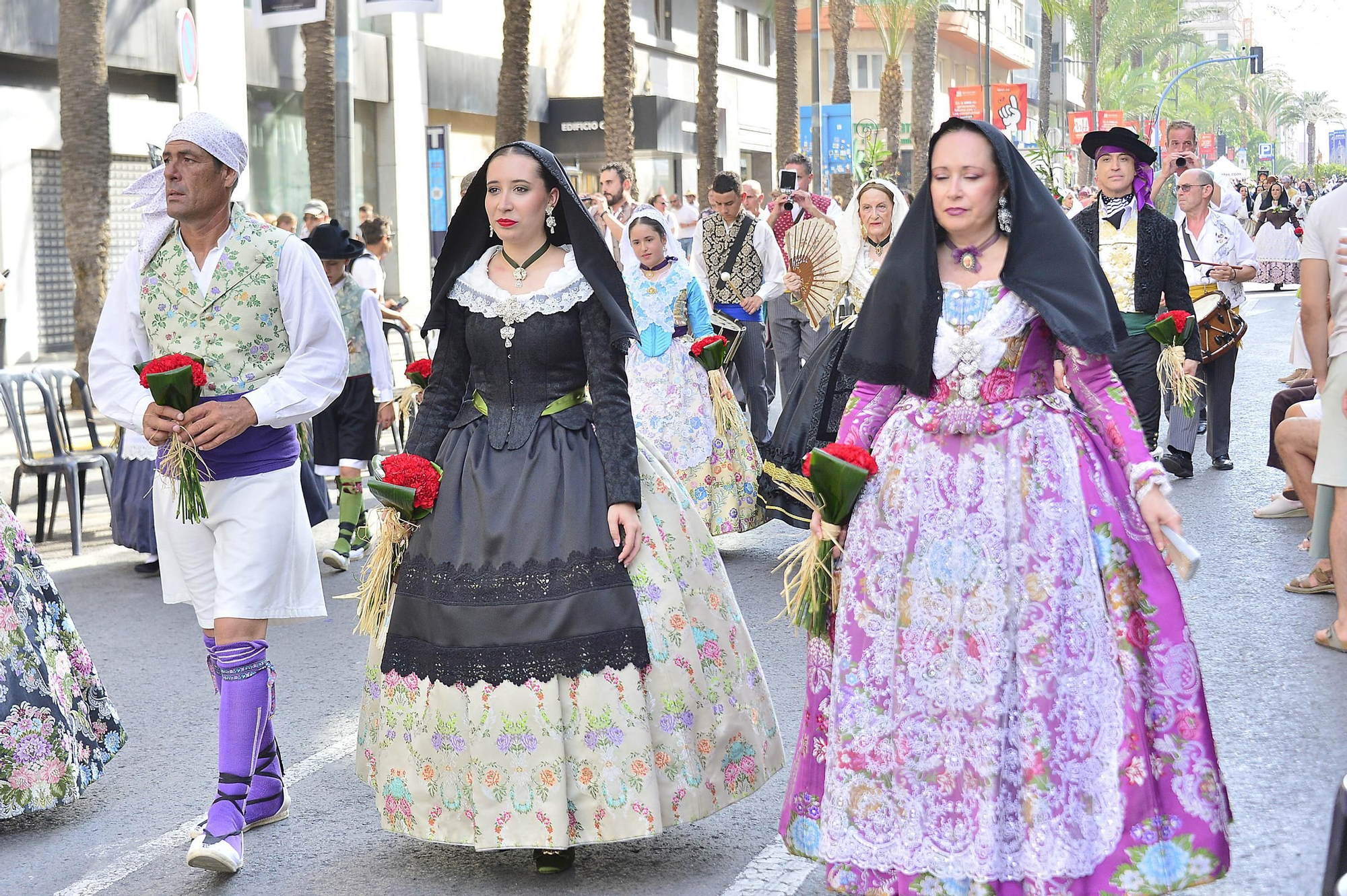 ofrenda de flores a la Virgen del Remedio
