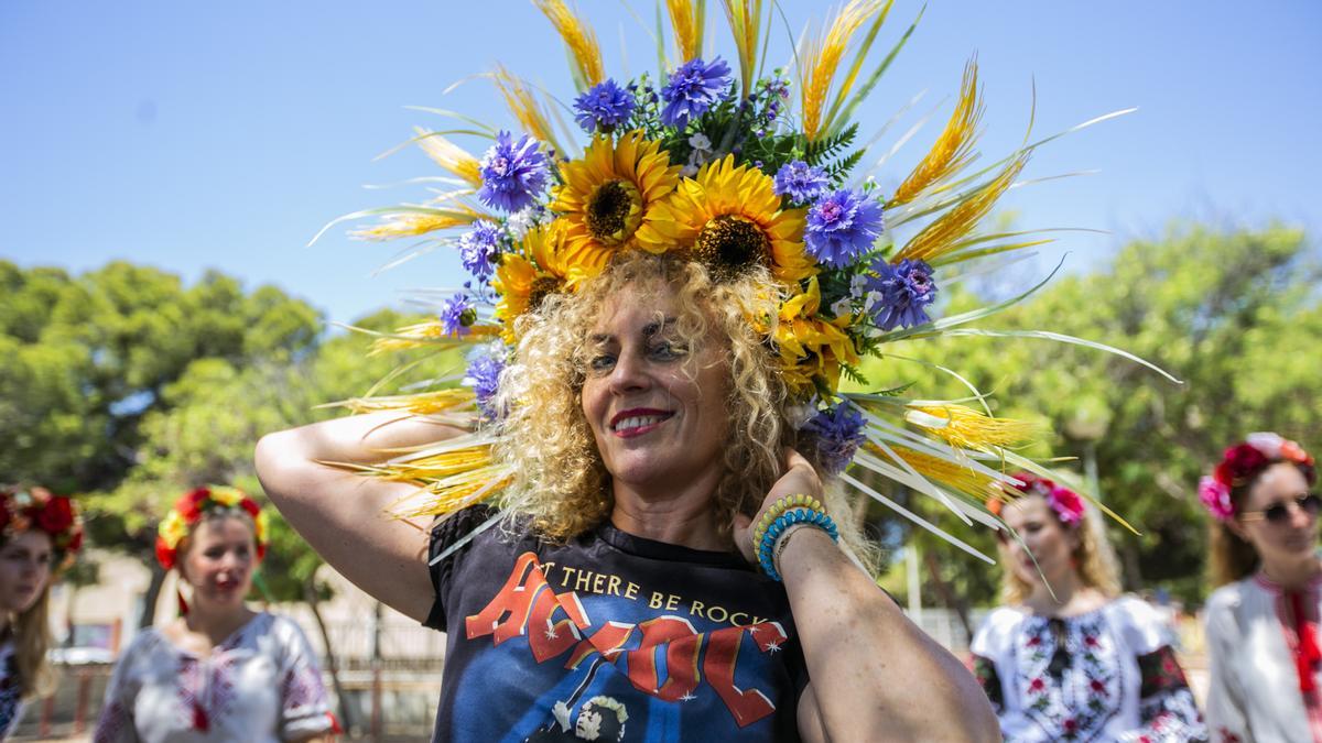 Imagen de una de las mujeres ucranianas que participará en el Desfile Folclórico Internacional