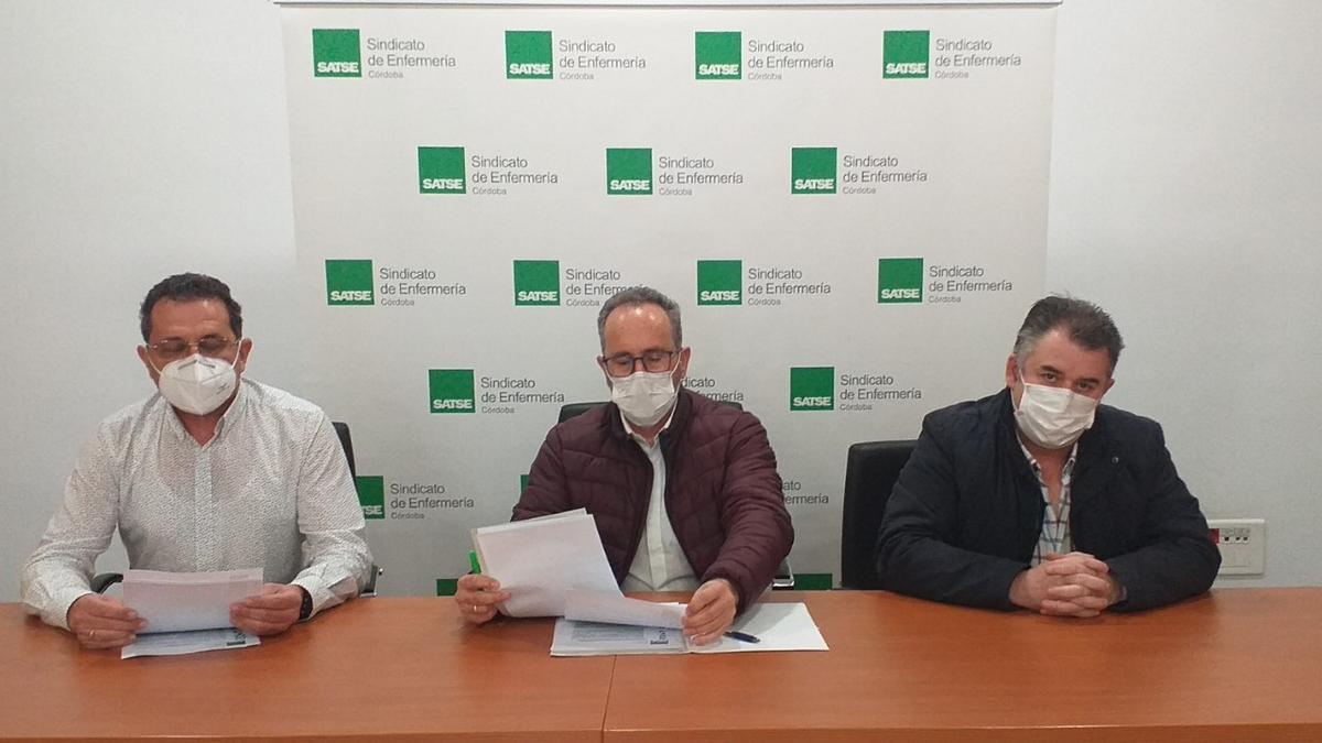 Mohamedi Mohamed Mohamedi, Rafael Osuna y Francisco Gavilán, durante la rueda de prensa en la sede de Satse.