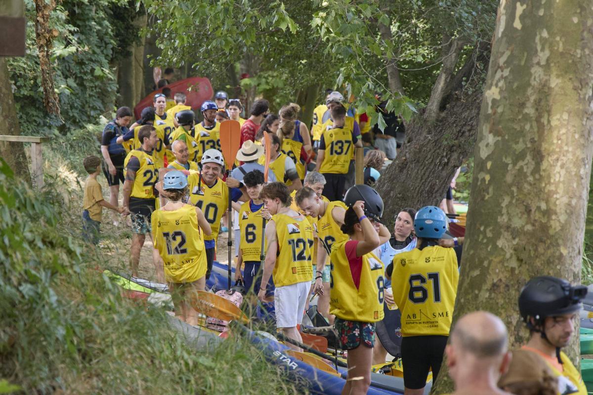 Les imatges del popular descens amb piragua pel Ter