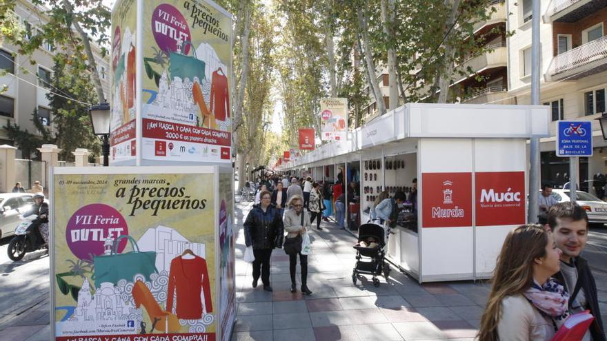 La Feria Outlet a lo largo de Alfonso X en ediciones pasadas.