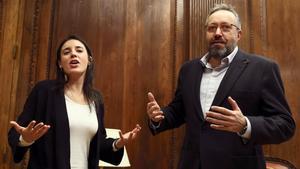 Podem i Cs busquen el suport del PSOE per reformar la llei electoral.