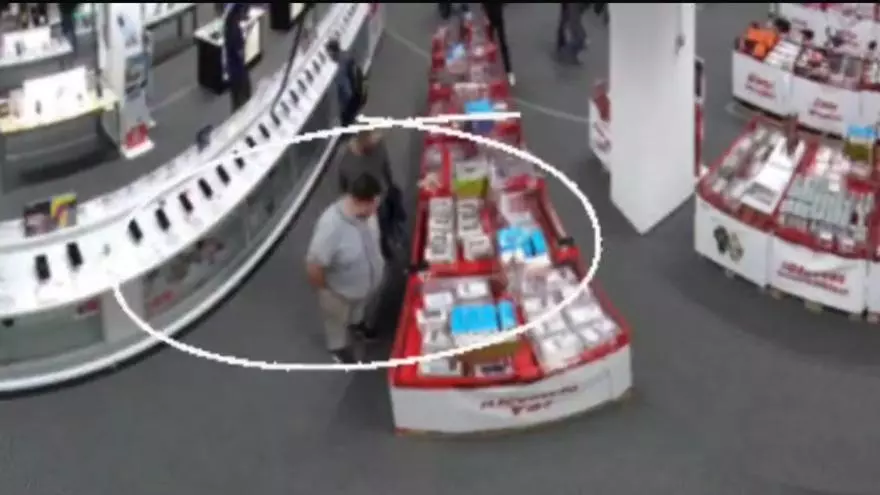 Hurto de móviles en una gran superficie