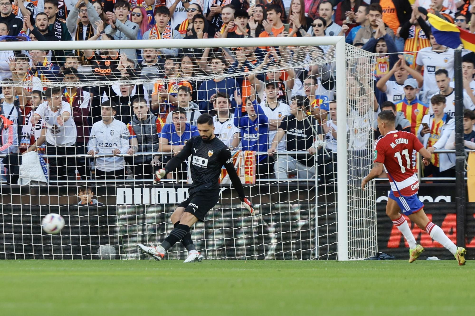 Valencia CF - Granada CF en imágenes