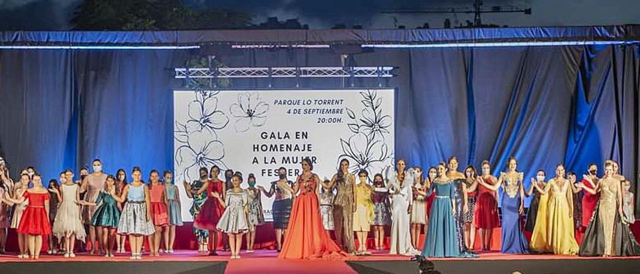 Un momento de la Gala Homenaje a la Mujer Festera 2021, celebrada el pasado sábado. | INFORMACIÓN