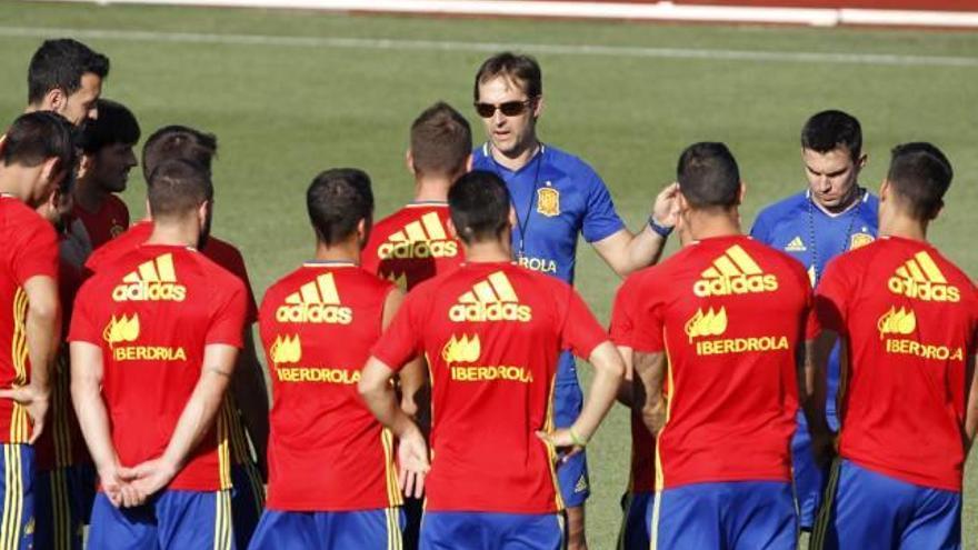 Arranca la era Lopetegui y Ramos añora  a Casillas