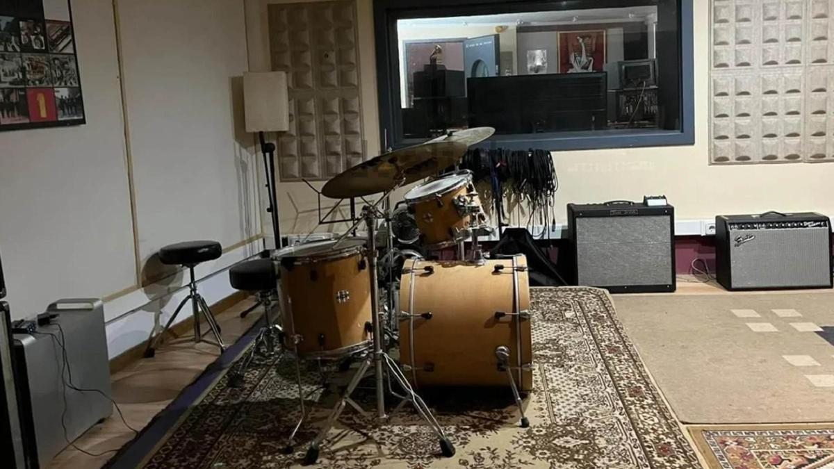 Una imagen del local de ensayo de Jarabe de Palo en Barcelona.