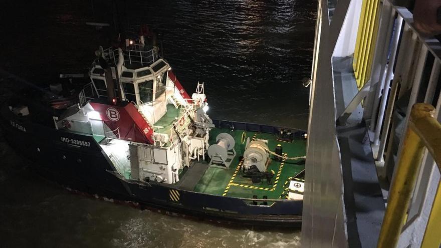 El buque que ayudÃ³ a estabilizar el ferry de TrasmediterrÃ¡nea.