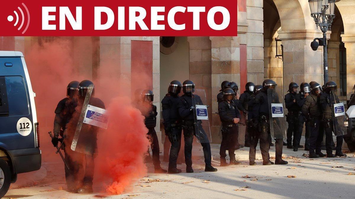 Tensión ante el Parlament tras la manifestación de Barcelona