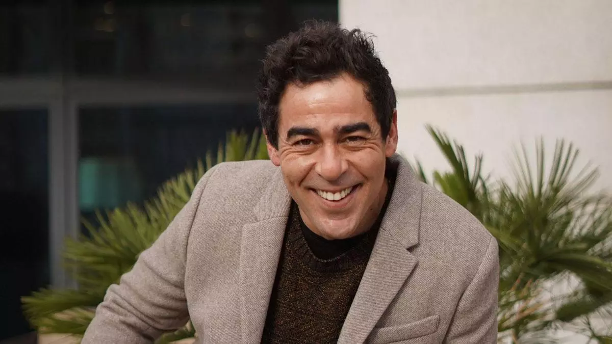 TVE ficha a Pablo Chiapella para presentar un nuevo programa de citas que abre las puertas a la diversidad