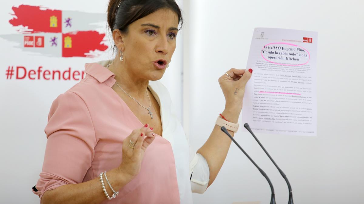 Ana Sánchez durante la rueda de prensa de ayer.