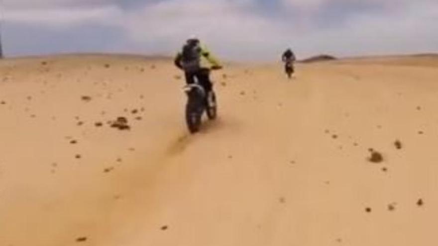 Vídeo de una ruta en motocross por caminos protegidos de Lanzarote