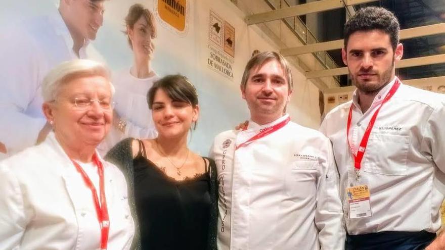 Agnès Llobet y los chefs embajadores.